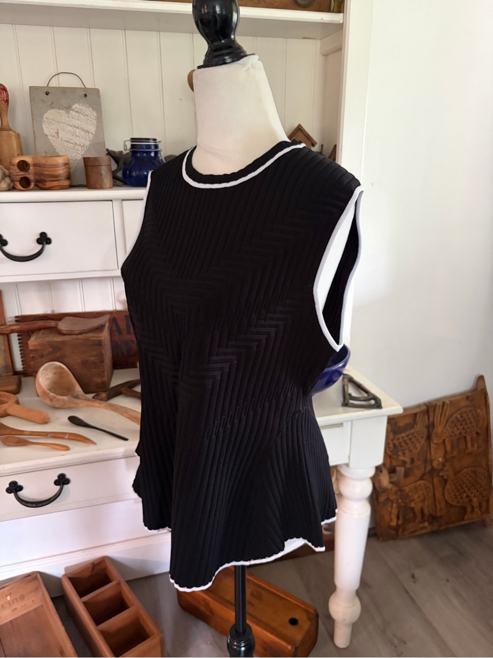 Halogen Black Sleeveless Knit Shell with White Trim